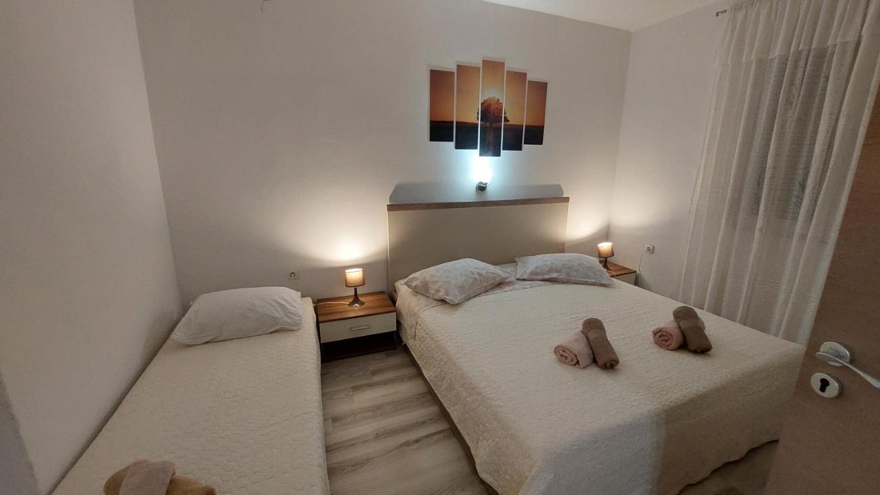 Apartments Pletikosa 브로다리카 외부 사진