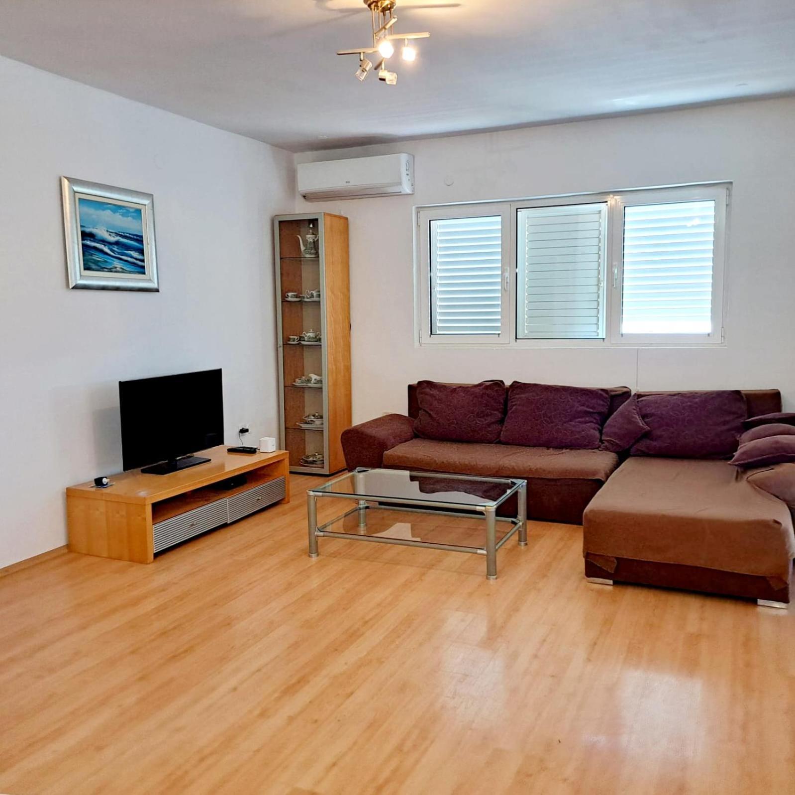 Apartments Pletikosa 브로다리카 외부 사진